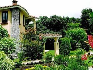 The Riverview Retreat 